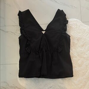 Adorable black xirena top perfect for all seasons in amazing condition